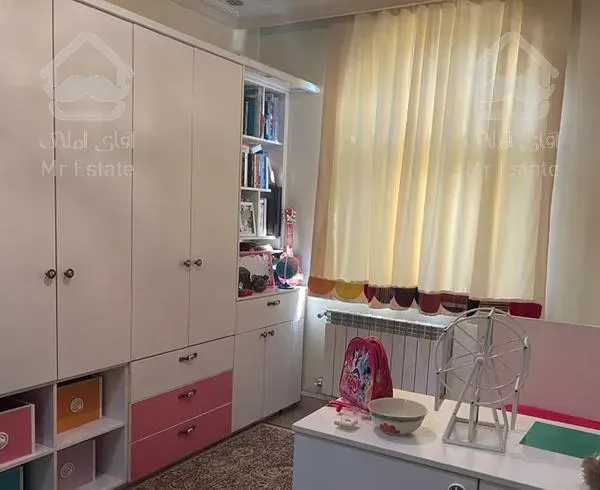 ۱۴۱متر/۳خواب/تک واحدی/نورگیر/صادقیه