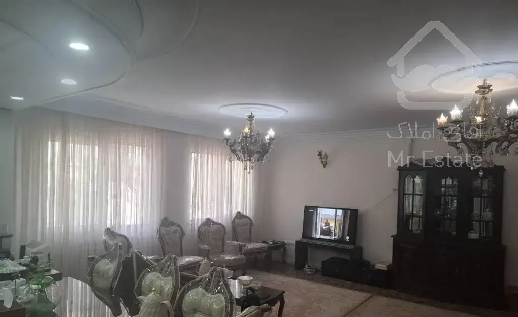 ۱۴۰ متری ۳ خوابه طبقه ۳ در شهرک والفجر (منطقه ۶)