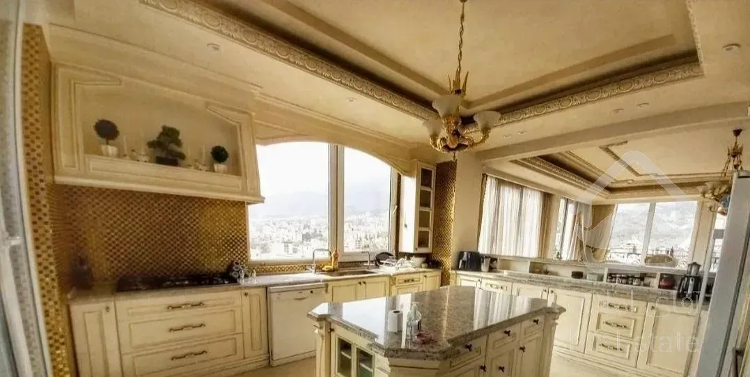 205متر/سیدرضی8 *به قیمت پارسال