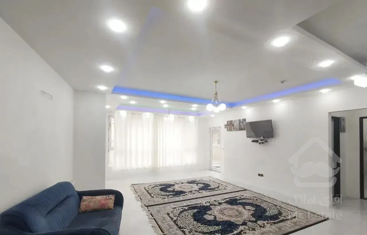 فروش واحد آپارتمان نوساز طبقه اول طالقانی