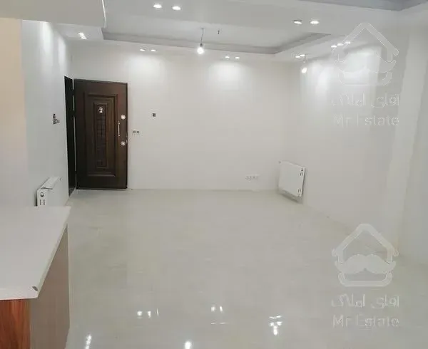 آپارتمان نوساز، صادقیه