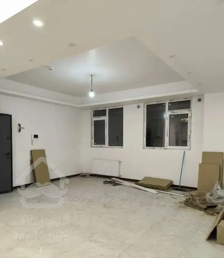 ۴۲متر /سالن پرده خور/فوقالعاده/ مگه داریم اصلا