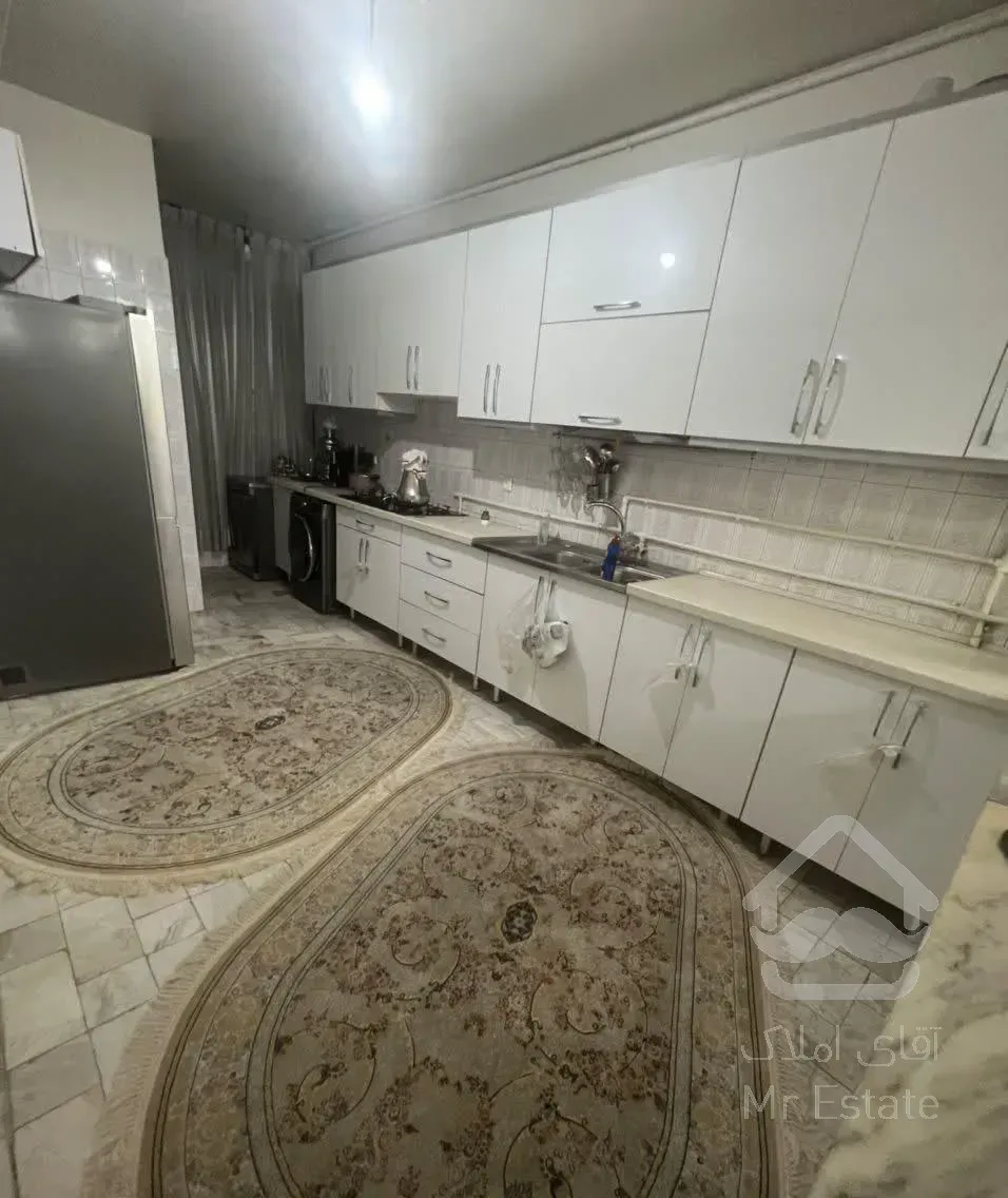 فروش آپارتمان۱۰۰ متری ۲خوابه طبقه ۲ دارای قدرالسهم