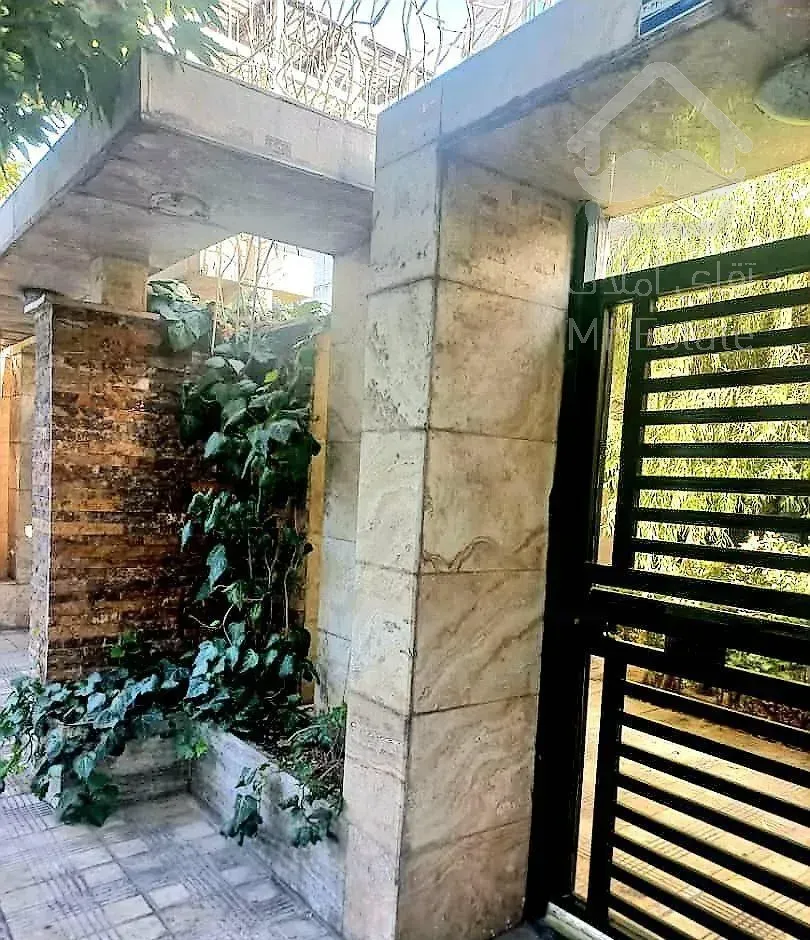 دروس قلهک/۱۵۵متر۳خواب‌/طبقه۲کم‌واحد بازسازی‌شده