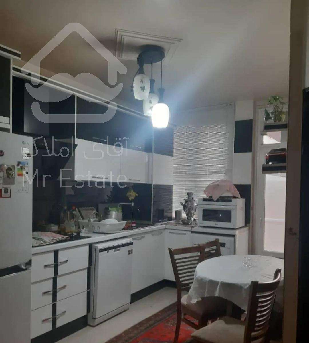 ۸۵ متر /دو خواب / زیبادشت