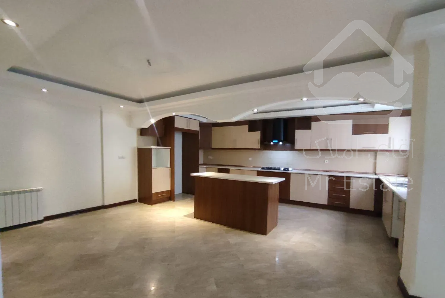 زعفرانیه ۱۱۵ متر ۲ خوابه طبقه ۵ با لابی ۵ ساله