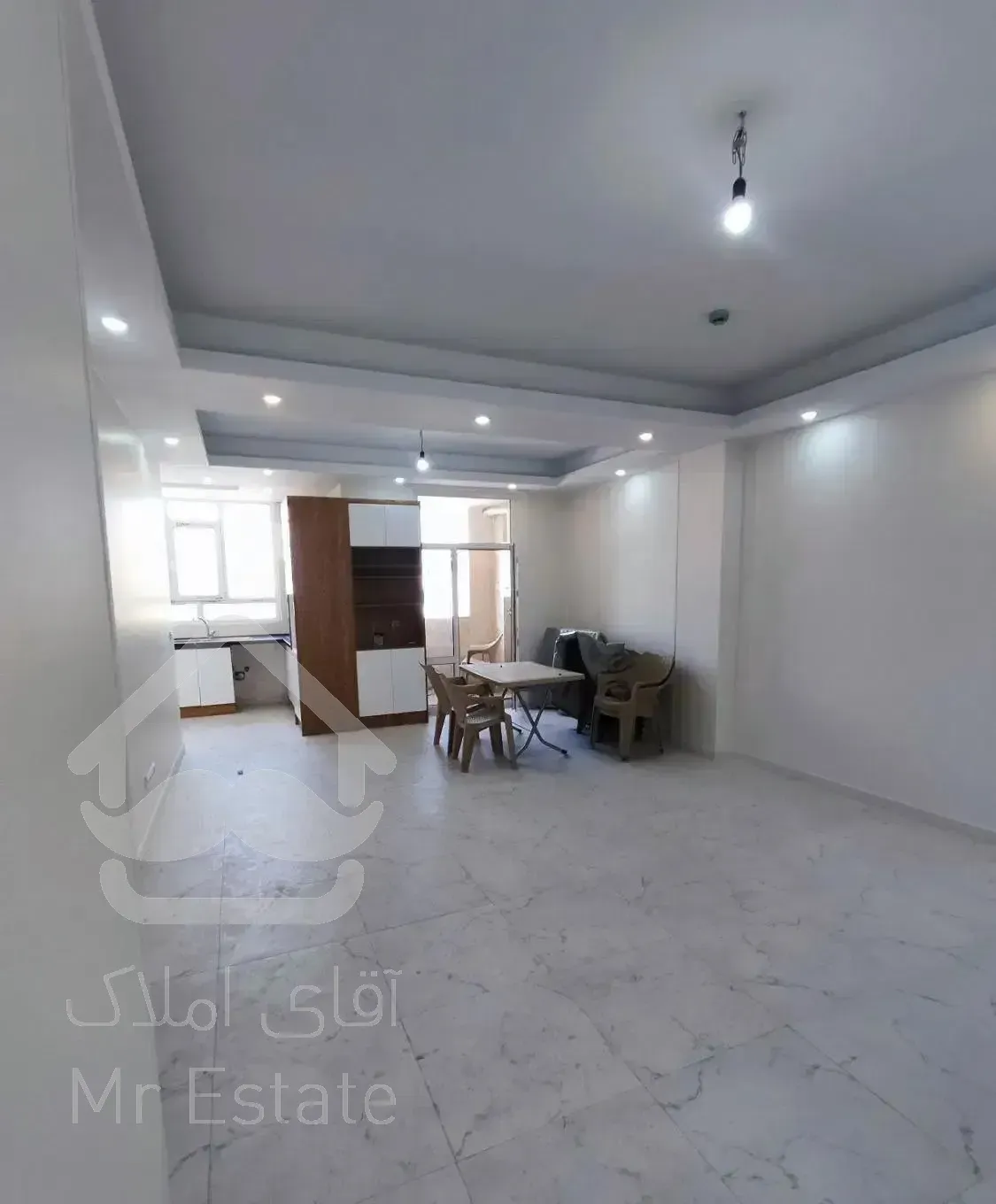 آپارتمان دو خواب، کلید نخورده