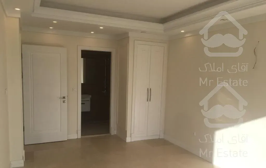 فروشی میرداماد 160متر 14ساله مشاعات آبی