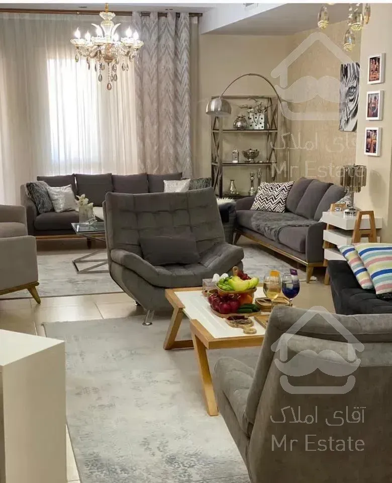 آپارتمان۱۱۱متری۲خواب ویو کل تهران