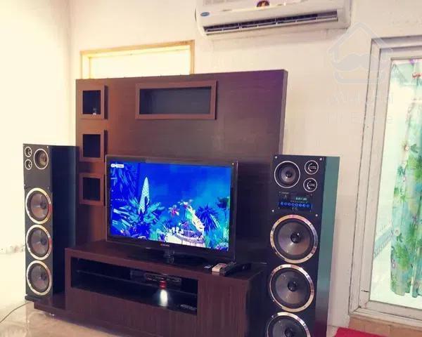 ویلا استخردار با حیاط دلباز