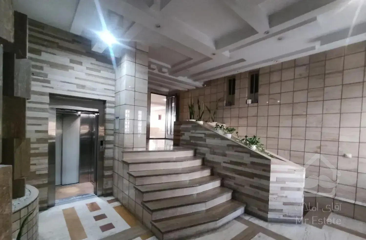 سعادت آباد صرافها 75 متر 2 خواب رهن و اجاره