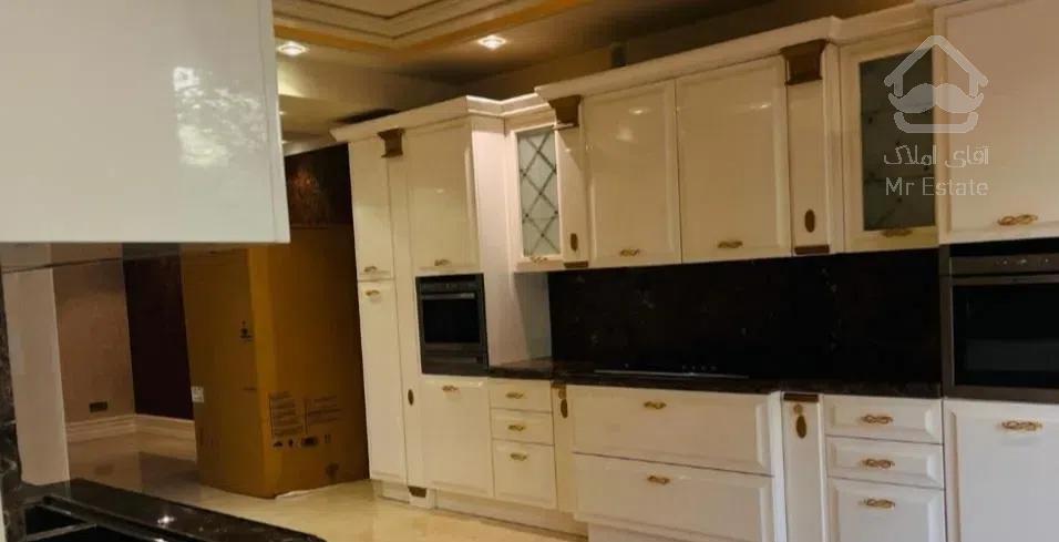 آپارتمان۱۵۱متر۳خ/تک واحدی/۲پارکینگ/سالن پرده خور