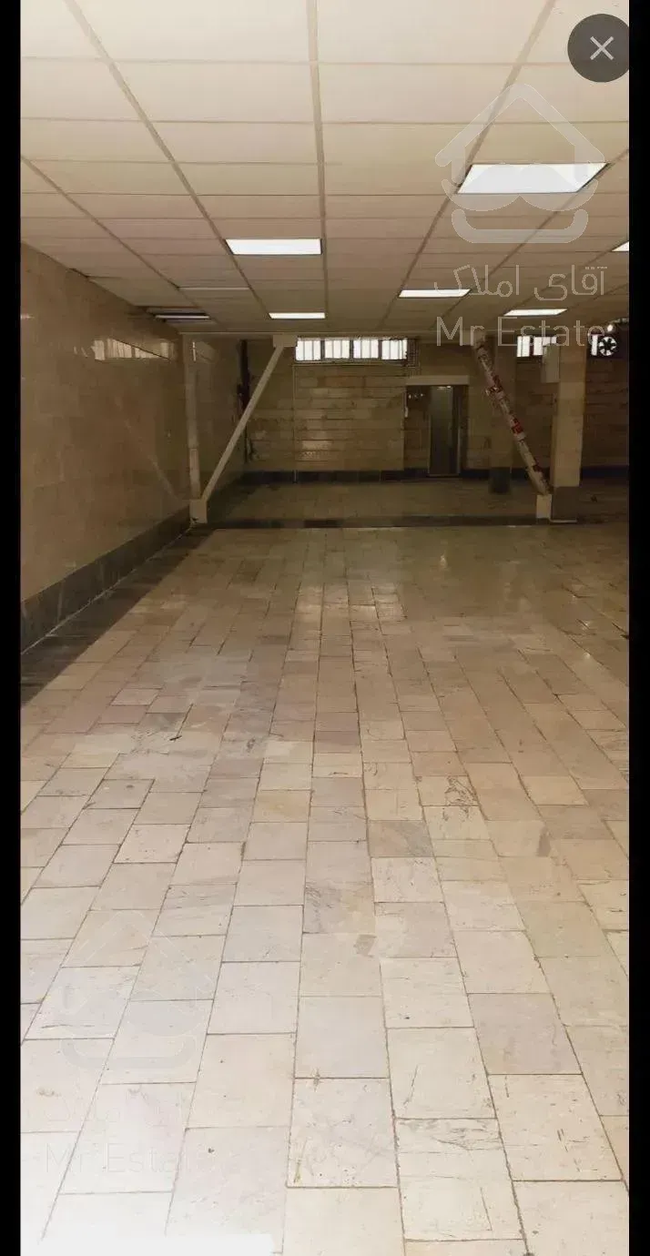 ۳۰۰ متر فلت مناسب انبار دفتر کار ۵ خط تلفن یاس ها