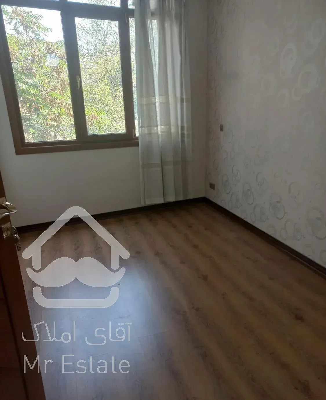 بوستان ط اول ۴ ساله ۱۳۰ سه خوابه  رهن یا تبدیل