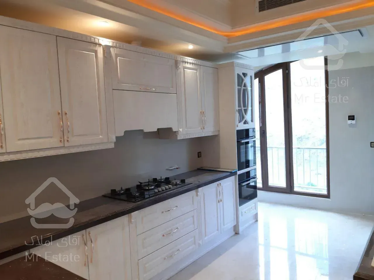 خرید آپارتمان 265 متری فرمانیه