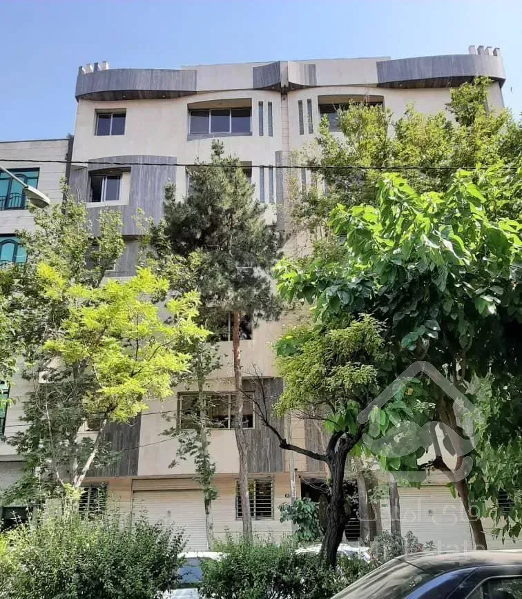 ۹۲متر/ مسکونی/ فول امکانات/ اکازیون/ ارزنده