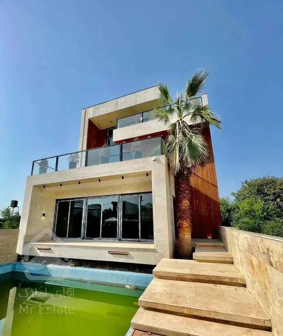 ویلا استخردار مدرن 320 متری روف‌دار سندتک‌برگ