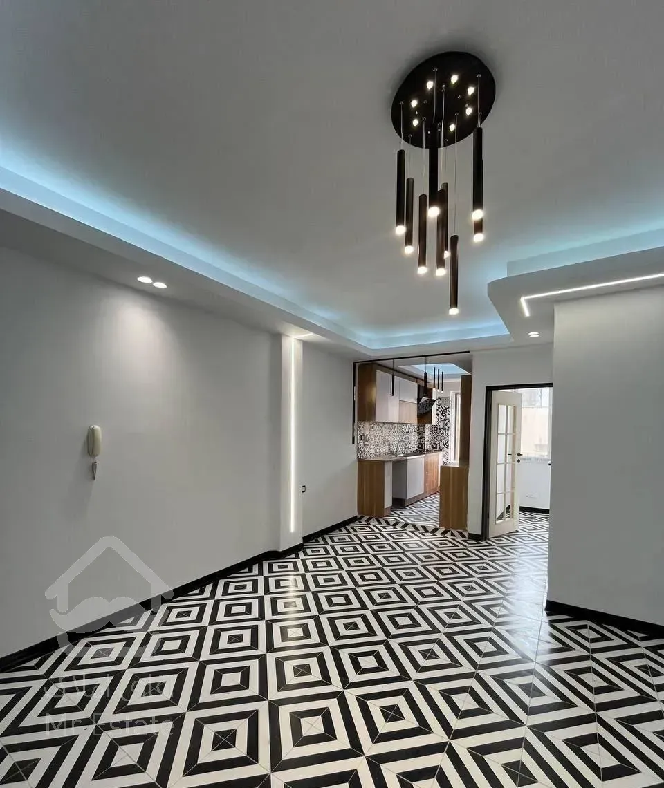 ۴۵متری/غرق نور/وام آماده/پارکینگ سندی/روبه نما