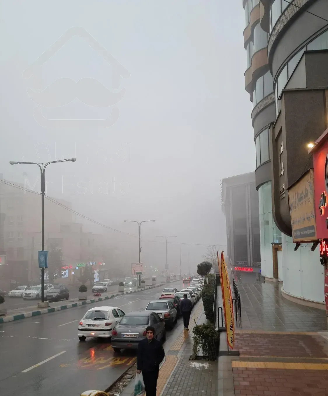 اندرزگو۲۰۰مترآپارتمان زیرقیمت پول لازم فوری فروشی