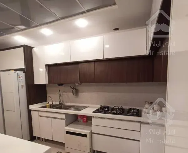 ۱۵۷ متر ایزدیار