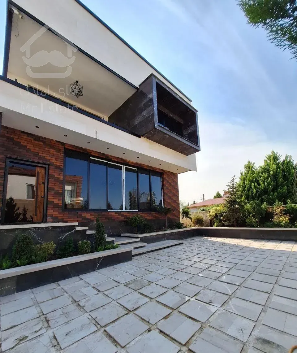 دوبلکس ۳۳۰متر/شهرک تکمیل/استخر با تاسیسات/باسند