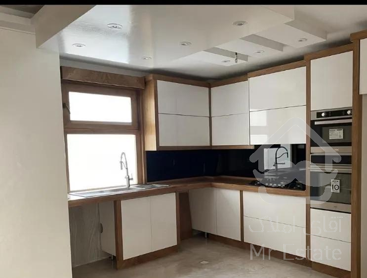 ۱۱۰ متر * روبه آفتاب * سالن پرده خور *خوش نقشه