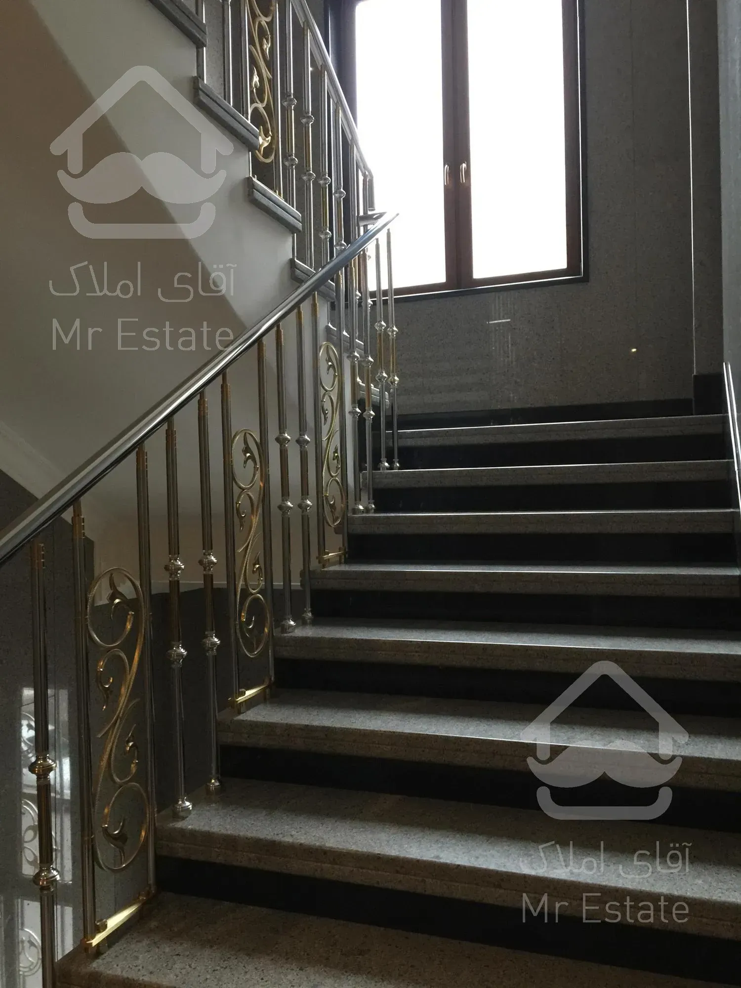 خرید ۴۲۵ متر تکواحدی در گرانترین لوکیشن سنبل