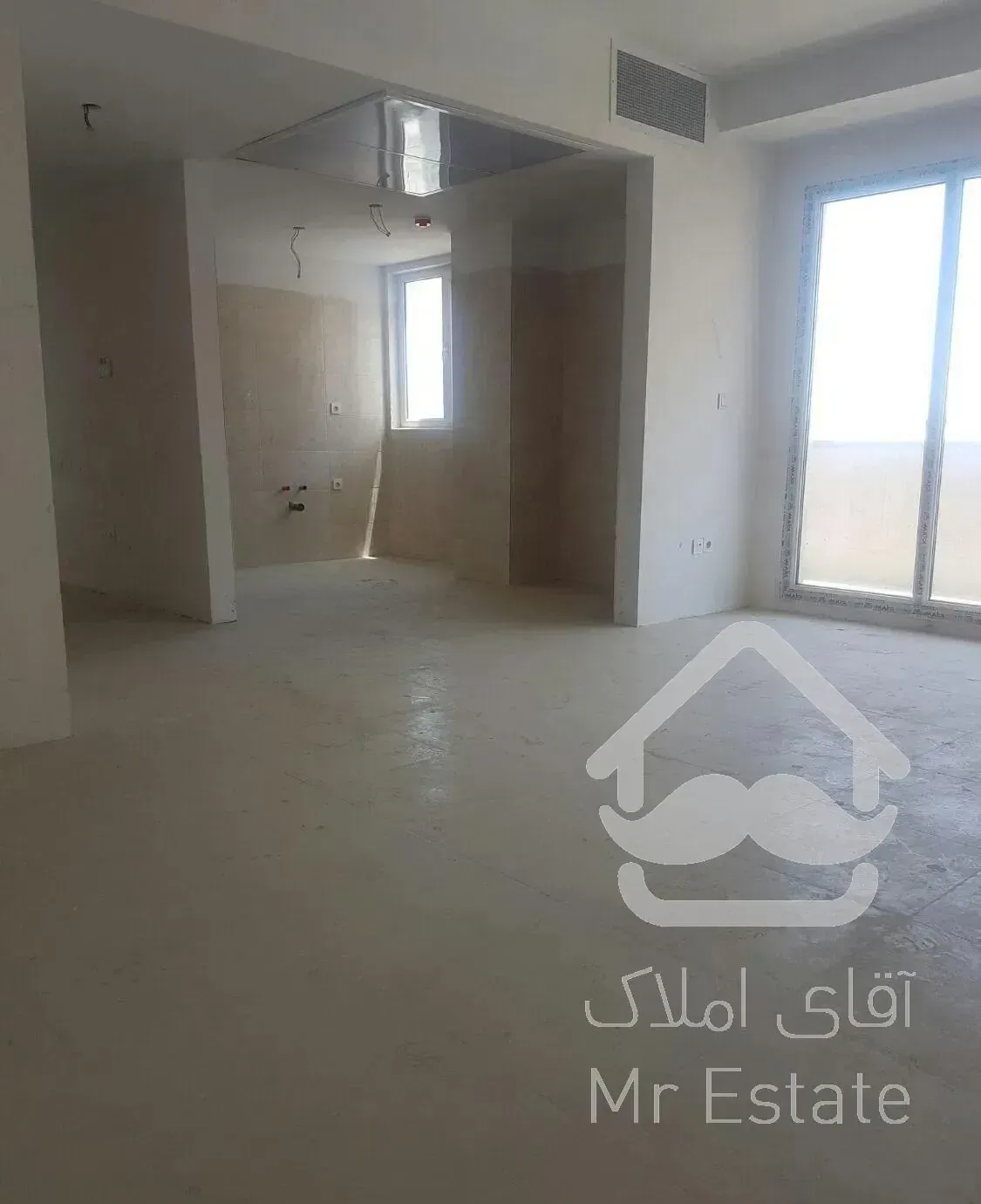 چیتگر.۹۶ متر کلید نخورده با ویو شهر و کوهستان