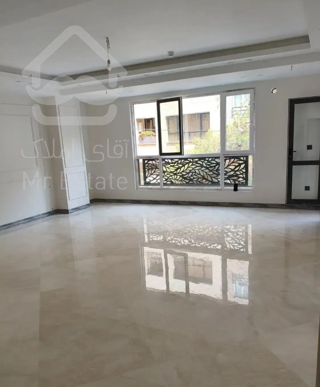 ۱۳۶ متر ۳ خوابه نوساز کلیدنخورده / پونک معین