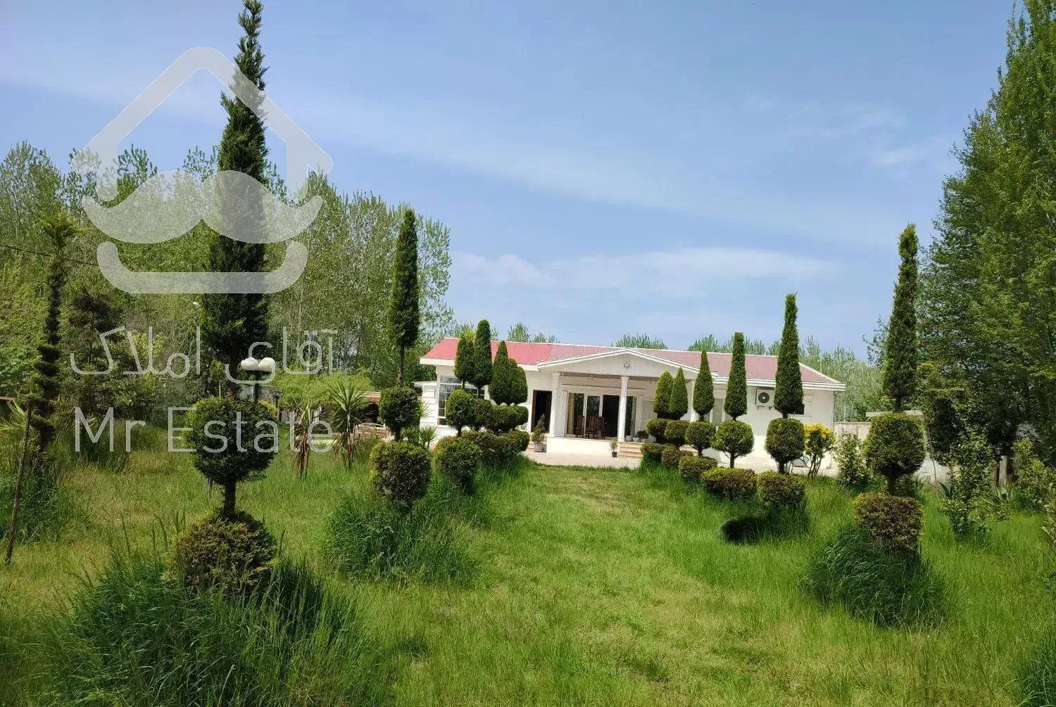 ویلا باغ استخردار در انزلی .باغ سفید(مالک هستم)