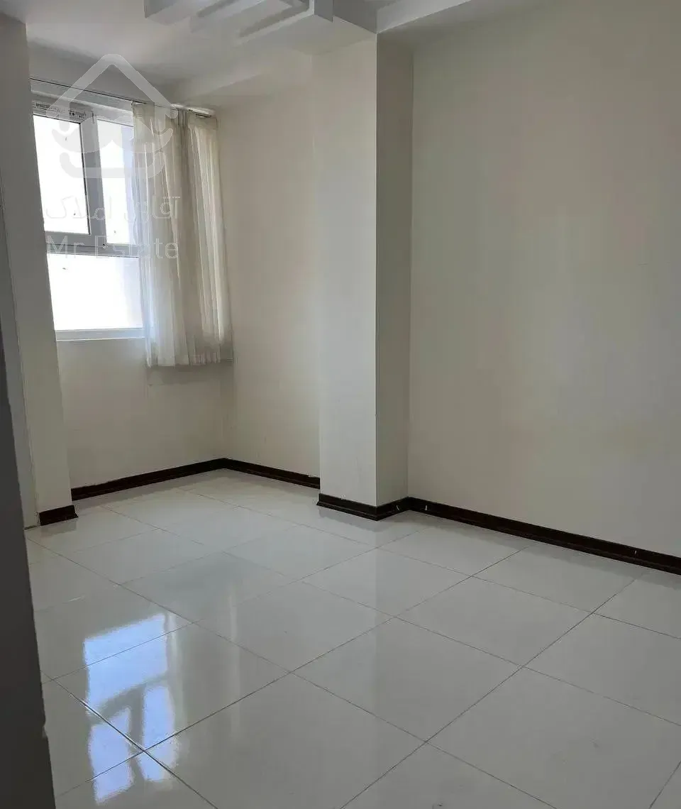 صفائیه 135 متری دو خواب غرق نور