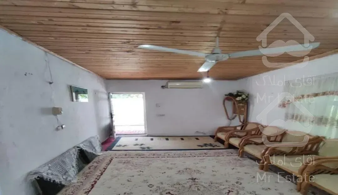 ویلای نعمتی باغچه کوچیک و جنگلی