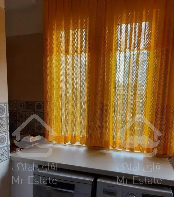 ۹۸متر/فول امکانات/غرب بلوار شاهد