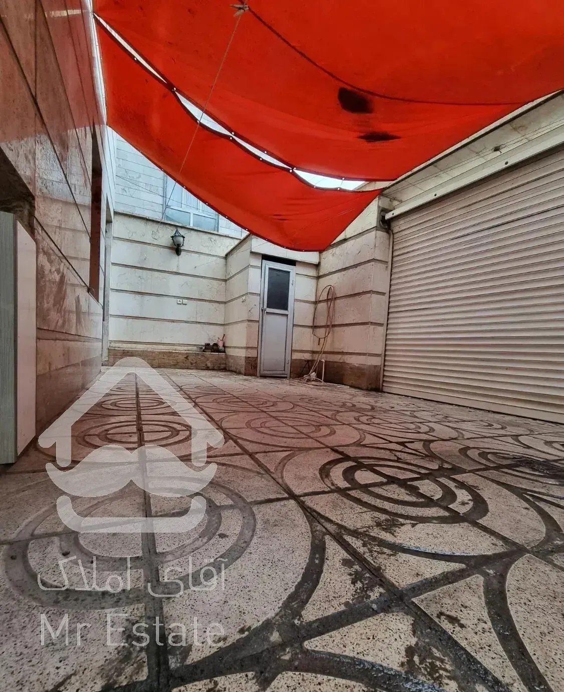 سه طبقه آپارتمان، دربست ۲۲۵متر