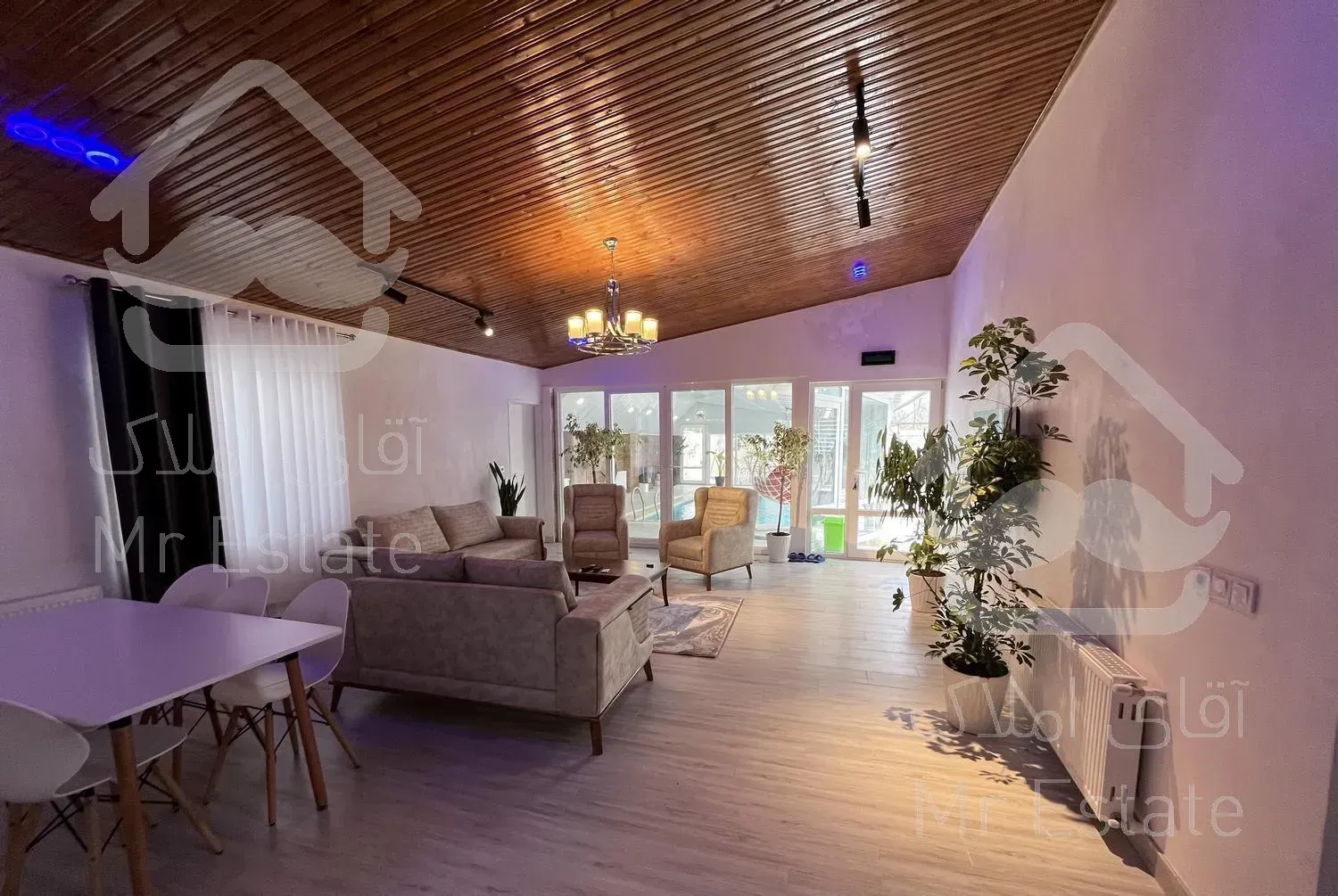 استخردار دو خواب میز بیلیارد لبه مرداب