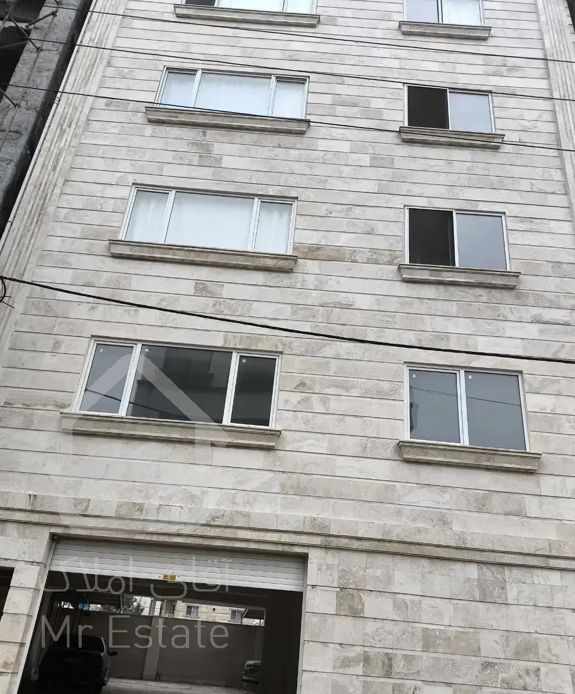 واحد ۱۳۳ متری در اسپنبد ساختمان فول