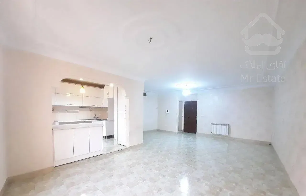 ۸۳متر / ۲خواب / آسانسور / تخلیه +مترو ابن سینا