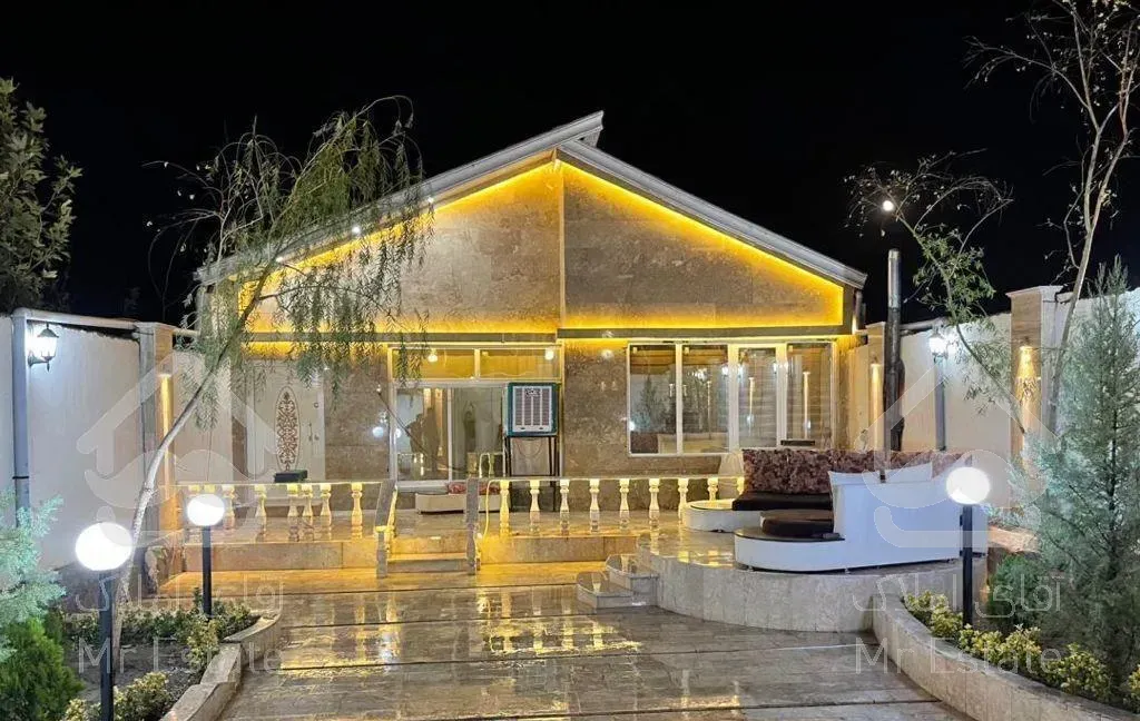 ویلااستخرآبگرم تمیز