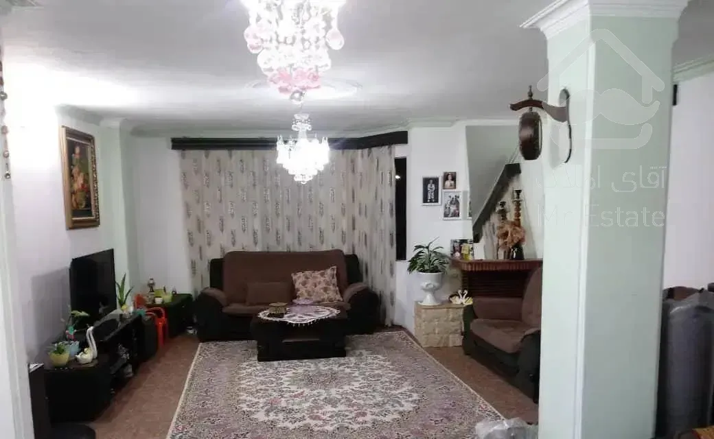 ۹۶ متر دوخواب  نورگیری عالی نزدیک ۱۷ شهریور