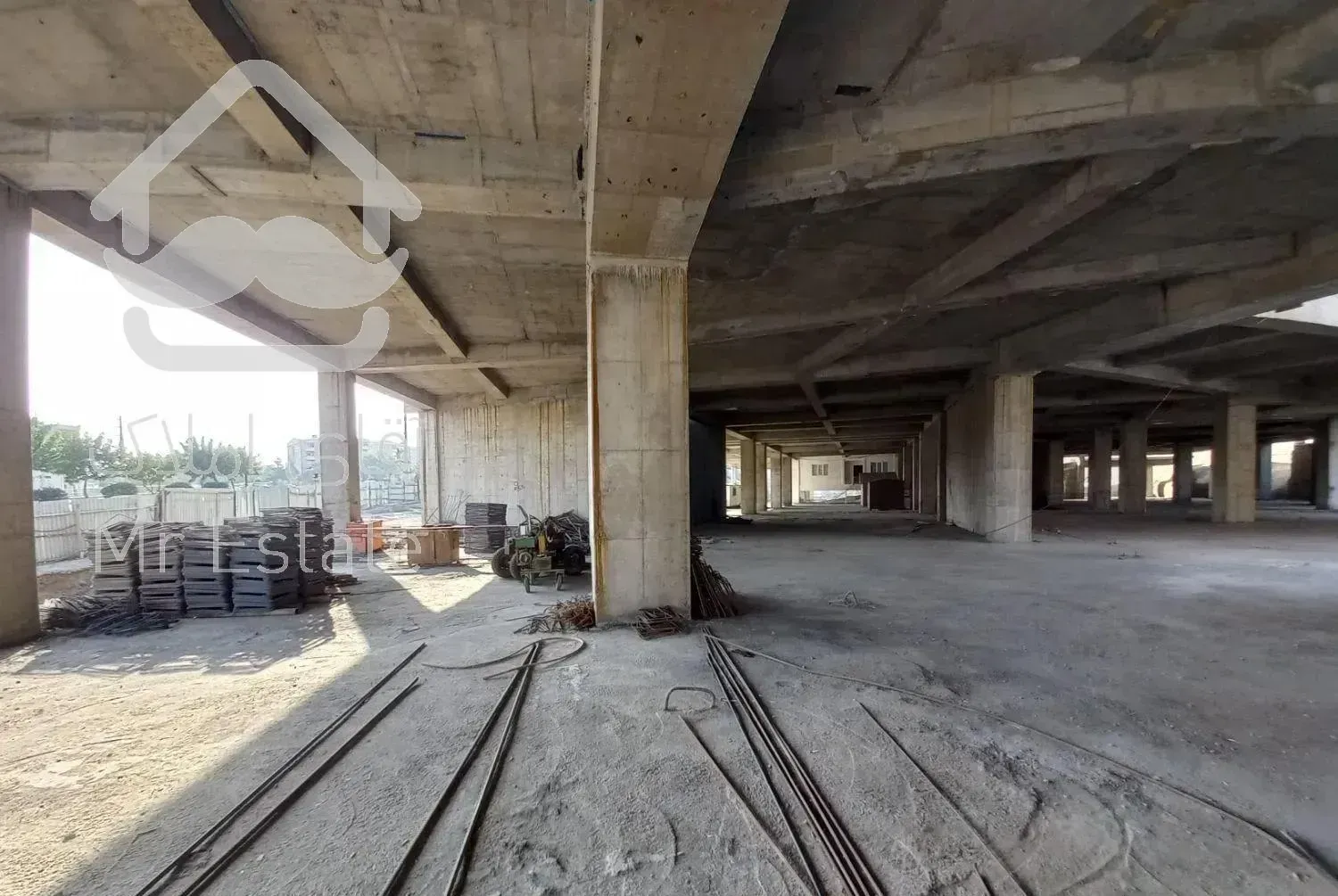 مغازه ۹متر، در دهکده المپیک، به صورت سهام