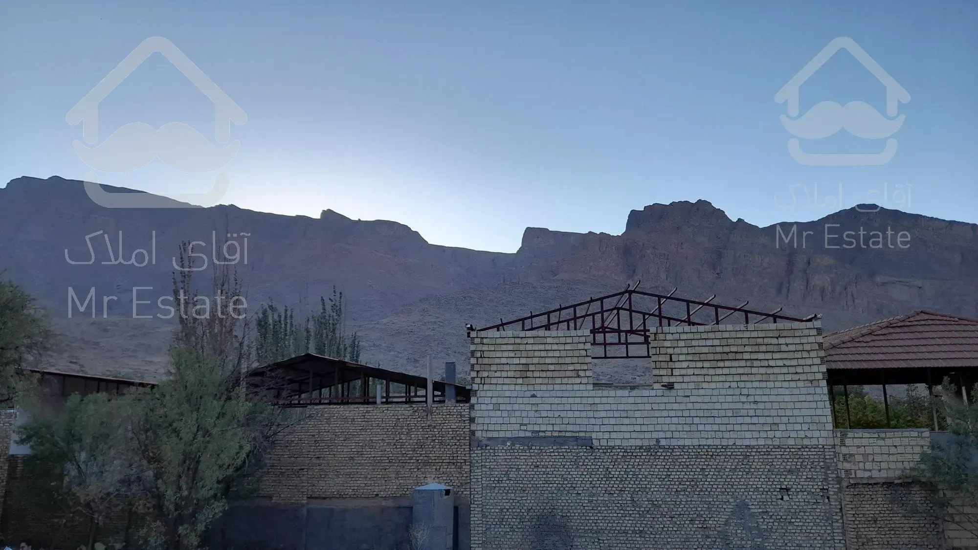 زمین ده بالا یزد دارای منبع