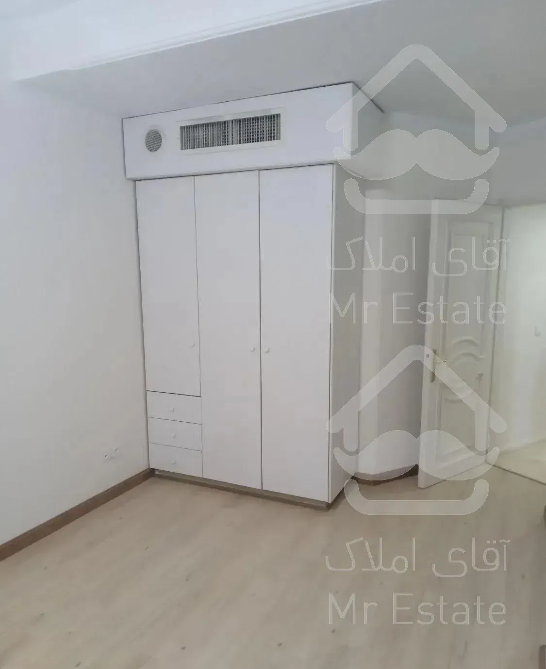 واحد۱۳۰متری/۳خواب۱مستر/بازسازی شده/شمال جردن