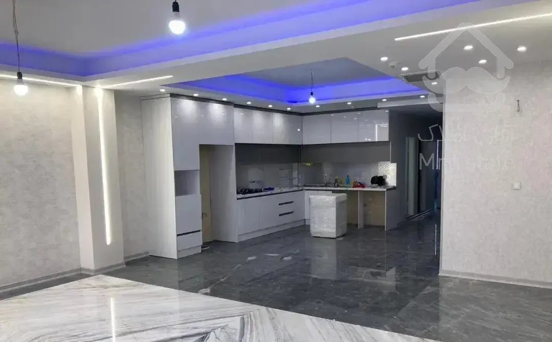 120متر/نوساز کلید اول/بهترین لوکیشن