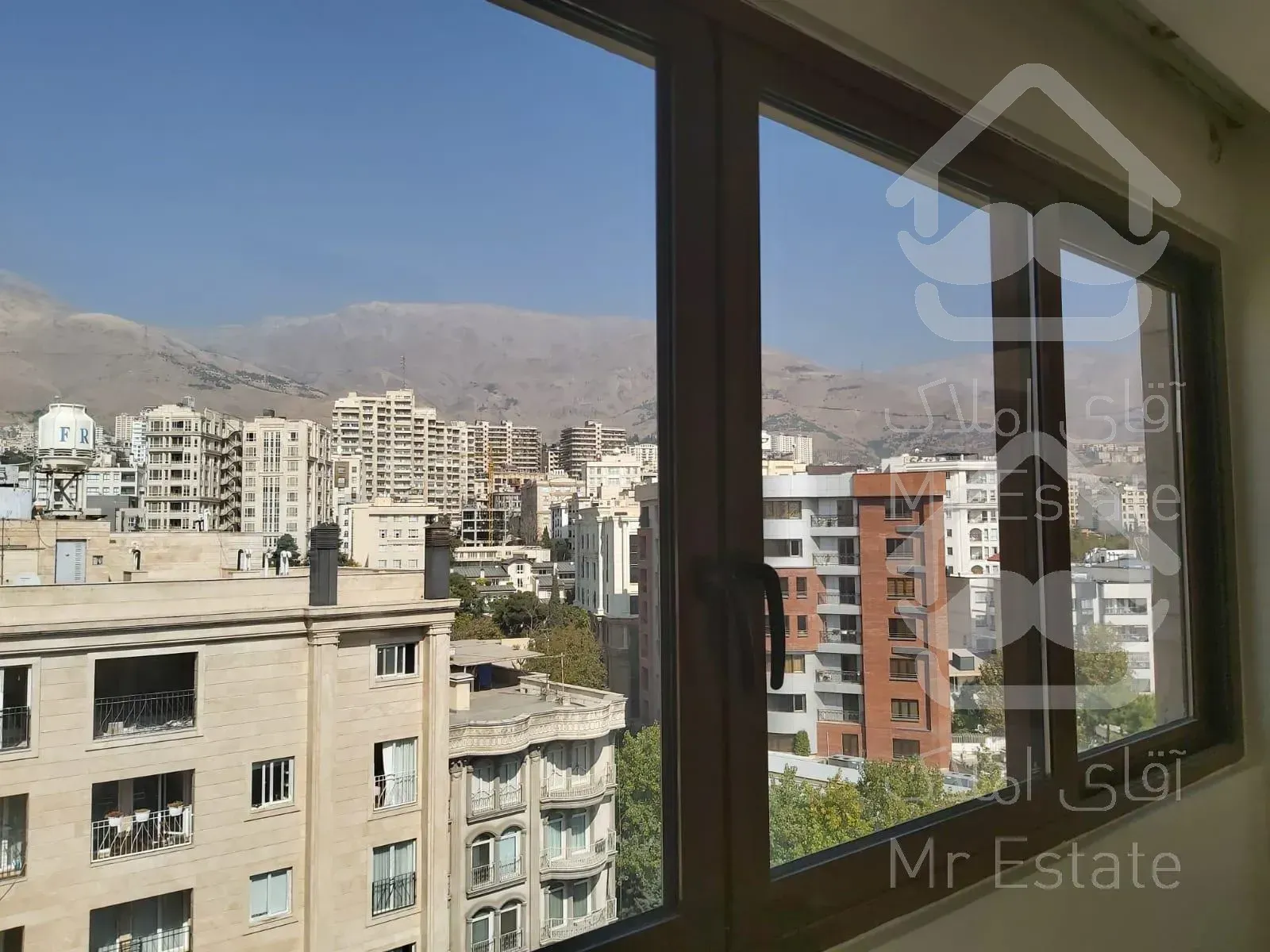 رهن و اجاره آپارتمان ۲۵۰ متری ۳ خوابه اقدسیه