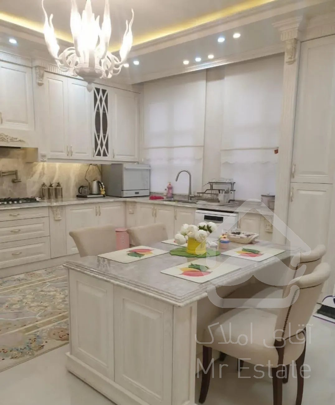 آپارتمان ۱۶۰متری/۳خواب/فول امکانات