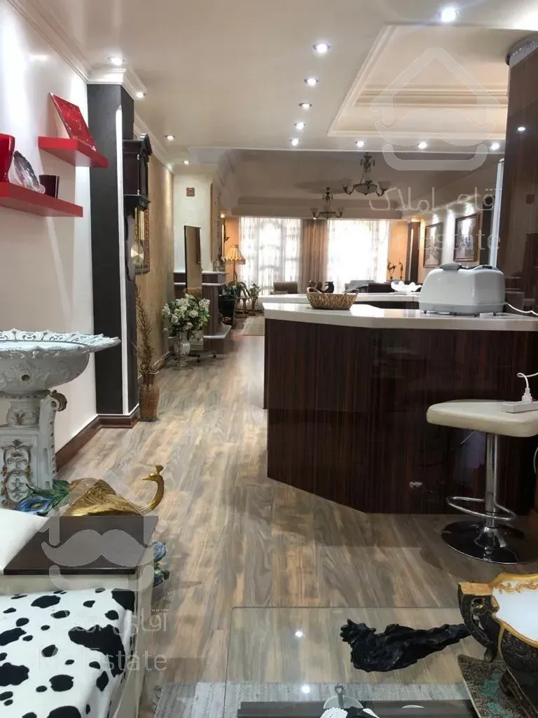 اپارتمان ۱۴۰متر ۳خواب اباذر