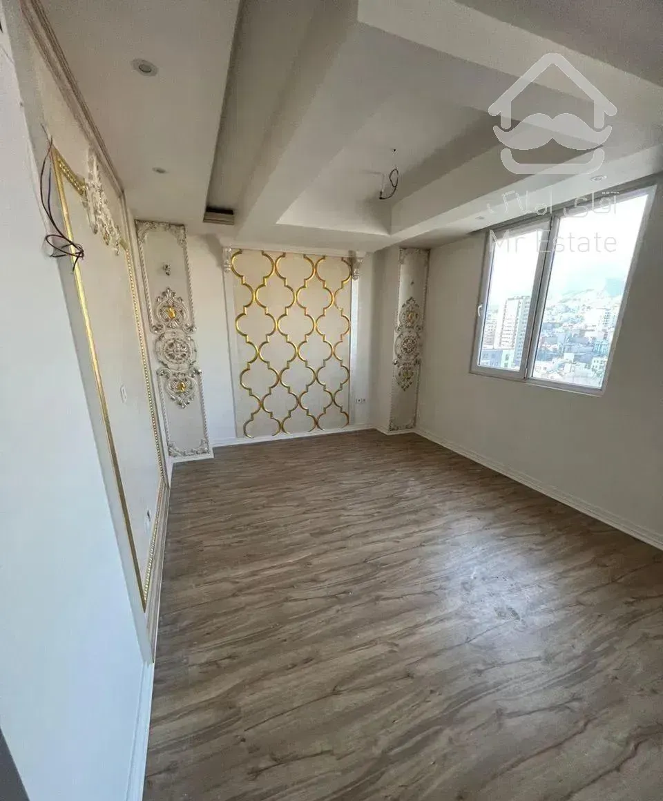 189 م / کلید نخورده / فول دیزاین /متریال اروپایی