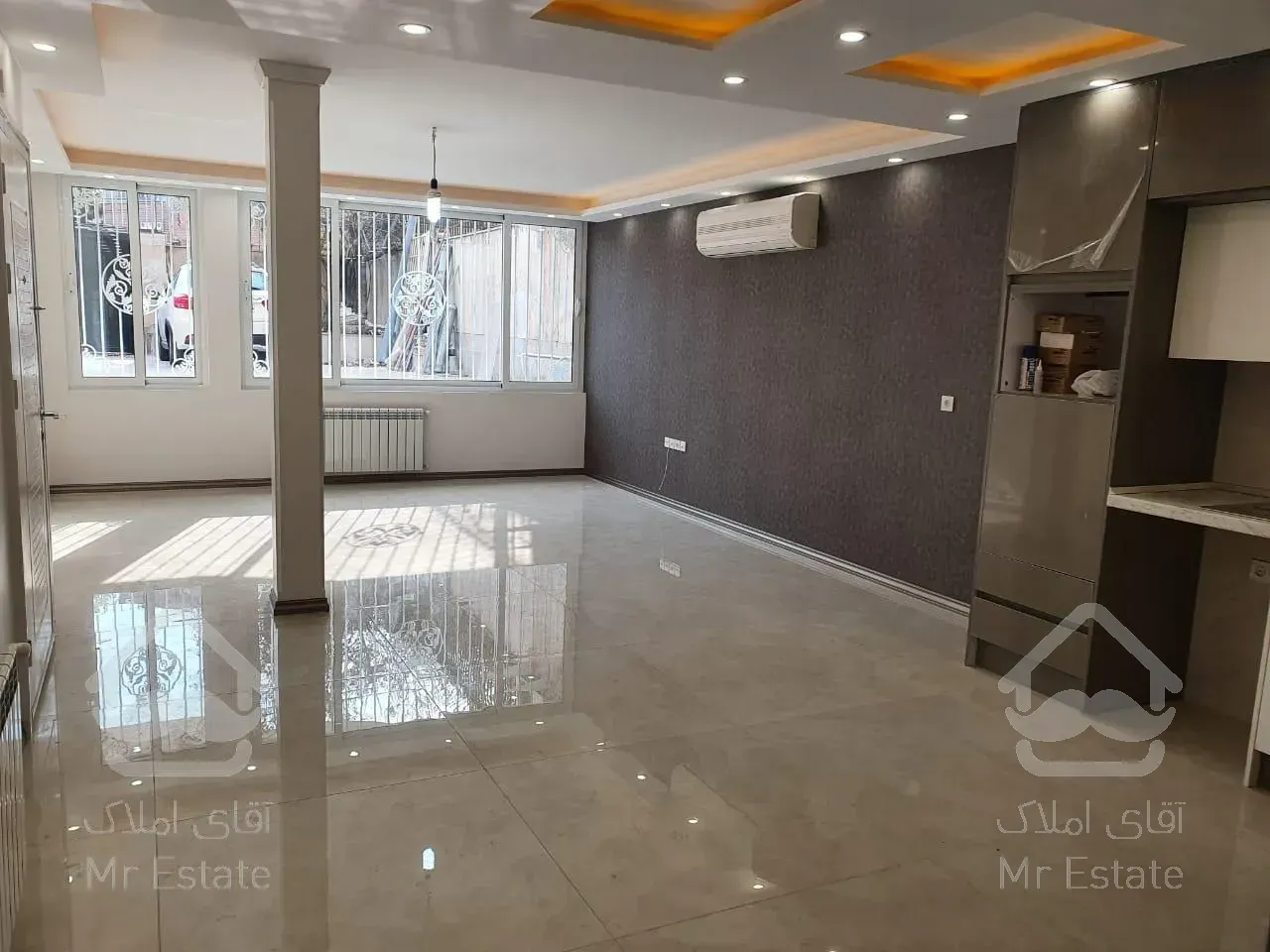 آپارتمان ۹۴ متری دو خواب امکانات عالی سال ساخت ۱۳۹۴