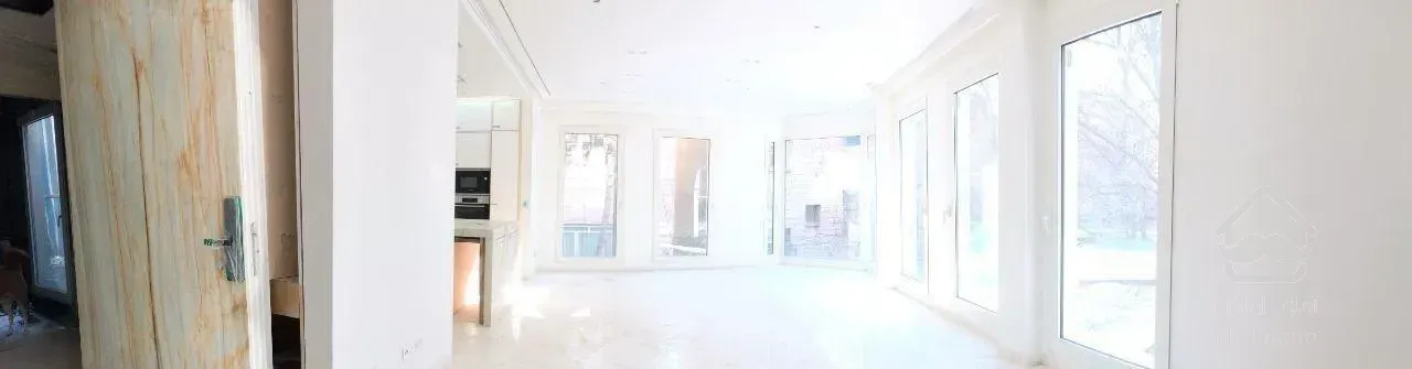 نفسی عمیق با ویو رودخانه- تک‌واحدی با امضا آرشیتکت