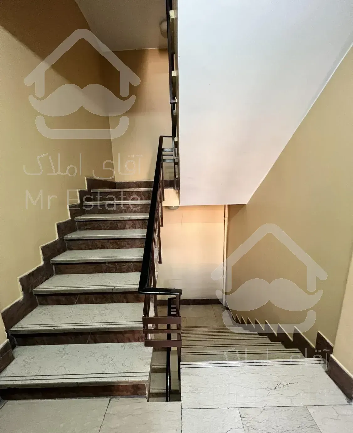 مسکونی و موقعیت اداری ،۹۰ متری ،۳ خواب